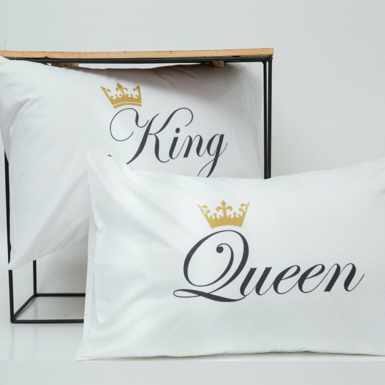 zeygos-maxilarothhkes-digital-print-queenking Ζεύγος Μαξιλαροθήκες Queen&King (2) 50 x 70 cm 100% Βαμβάκι Λευκό BOREA - Image 1