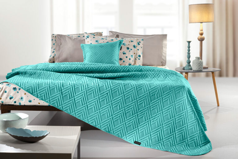 Κoυβερλί CURVES Petrol 220X240 της Guy Laroche (100% fine microfiber) - Image 1