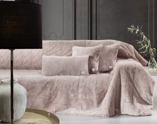 Ριχτάρι Crusty Old Pink 130x170 της Guy Laroche (100% polyester art fur ultrasoft)