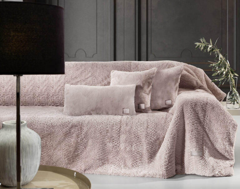 1133086219001 Ριχτάρι Crusty Old Pink 130x170 της Guy Laroche (100% polyester art fur ultrasoft) - Image 1