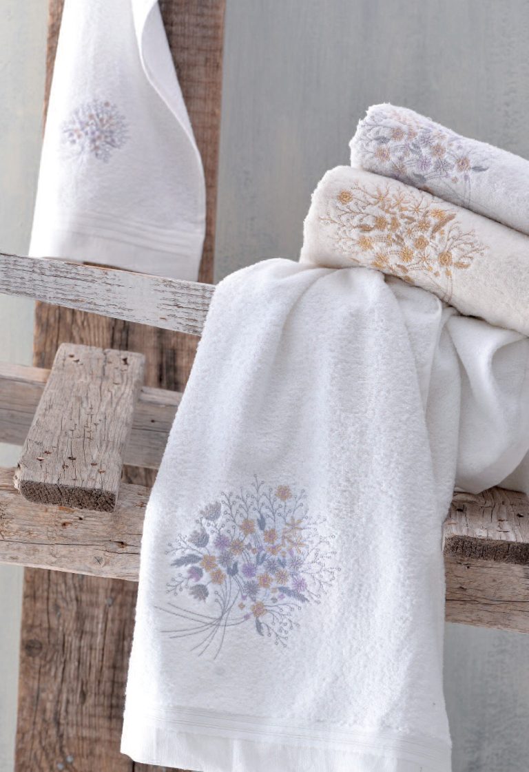 213-1.jpg AMANTINE - ΣΕΤ ΠΕΤΣΕΤΕΣ 3ΤΕΜ. ΛΕΥΚΟ ΣΕΤ 3 ΤΕΜΑΧΙΩΝ (30X50, 50X90, 80X150) ΣΥΣΚΕΥΑΣΙΑ ΚΟΥΤΙΟΥ 100% ΒΑΜΒΑΚΙ Rythmos - Image 1