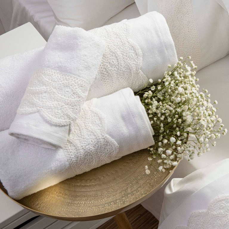 Σεντόνια Με Δαντέλα Σετ Ερατώ Υπέρδιπλα (2) 240 x 280 cm + (2) 50 x 70 cm  100% Βαμβάκι Λευκό BOREA - Image 2