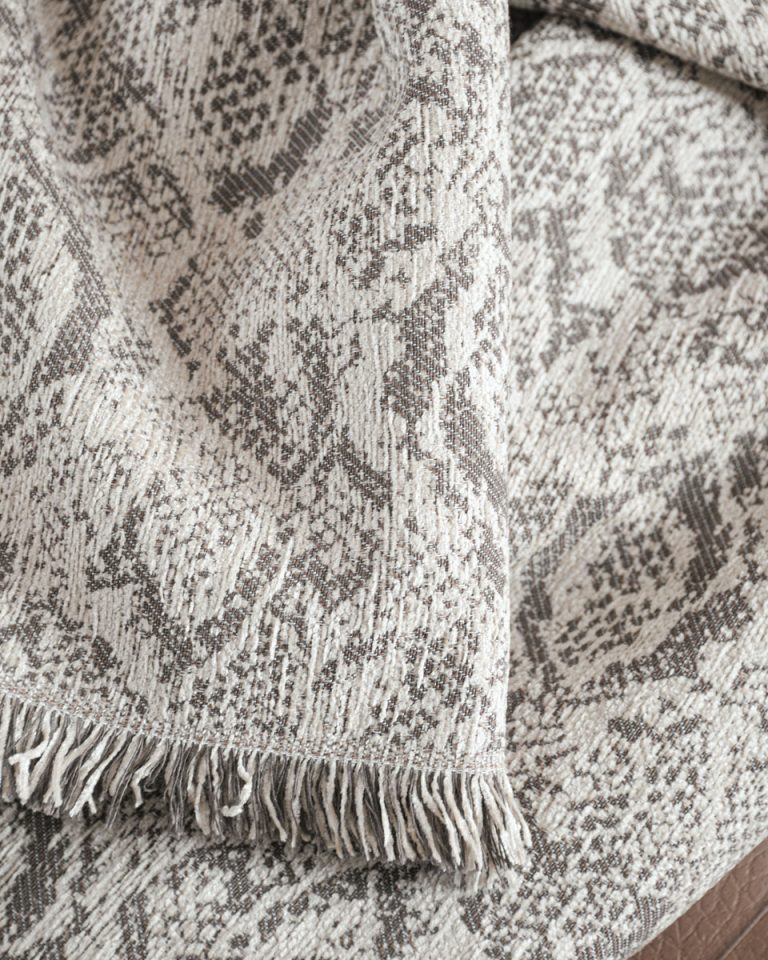 snake_sofa_beige_dtl-3.jpg SNAKE - ΡΙΧΤΑΡΙ ΜΠΕΖ 180X330 180X330 50% Chenille acrylic - 25% βαμβάκι - 25% Pol Rythmos - Image 1