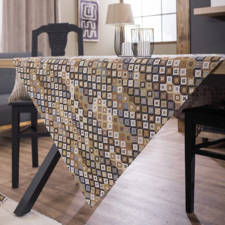 Capture0005-17-900x900-1.jpg Τραπεζομάντηλο Carmona - 135x135cm της TEORAN - Image 4