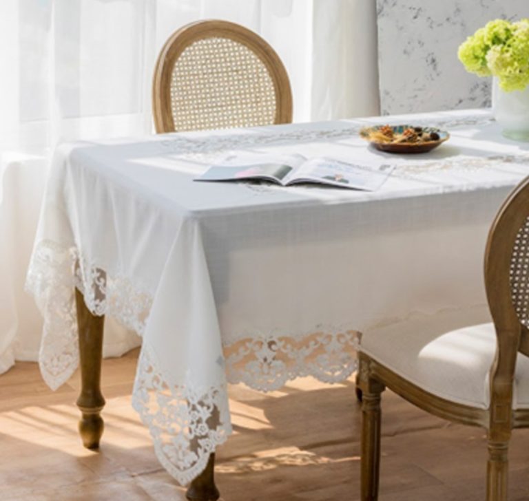 Τραπεζομάντηλο PLS-TB1102 (White) Λινό κέντημα, με μεταξωτή δαντέλα, 60%linen, 40%pol. 160x220 Liolios Home - Image 2