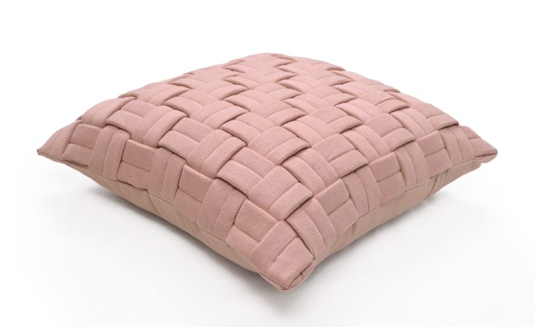 Clusp (Blush) Μαξιλάρι Διακοσμητικό with polyfiller 100% cotton knitted Cushion 40x60 Liolios Home - Image 3
