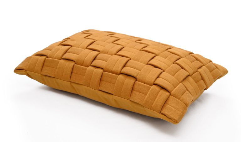Clusp (Mustard) Μαξιλάρι Διακοσμητικό with polyfiller 100% cotton knitted Cushion 40x60 Liolios Home - Image 2