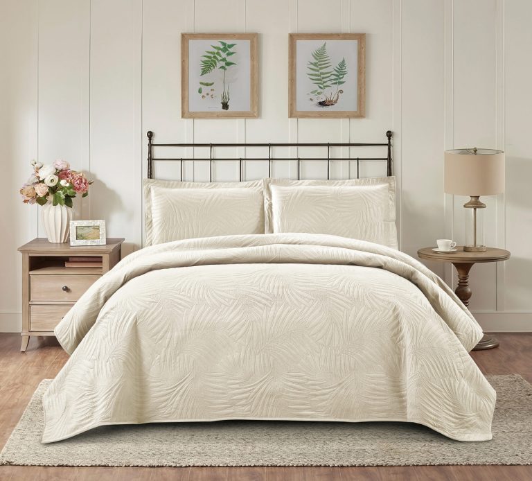 Κουβερλί Υπέρδιπλο Ibiza (Cream) 100% luxury velvet 220x240 Liolios Home - Image 2