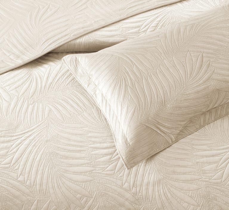 Κουβερλί Υπέρδιπλο Ibiza (Cream) 100% luxury velvet 220x240 Liolios Home - Image 4