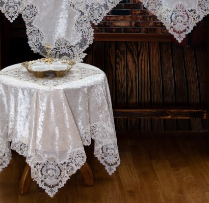 PLS-TB031. Βελούδινο κέντημα με μεταξωτή δαντέλα 67x170 Liolios Home - Image 4