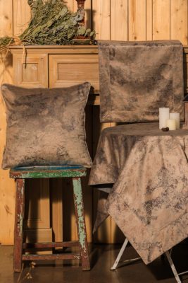 Τραπεζοκαρέ PLS-TB1084 (Velvet/Leather) Wenge Velvet/Leather, 100%pol. 135x135 Liolios Home