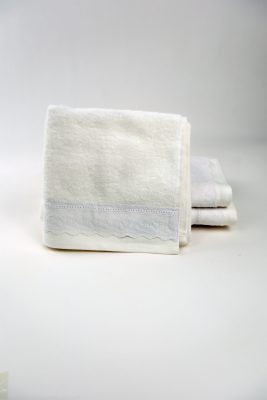 Fisto (White) Σετ Πετσέτες Μπάνιου 3 Τεμάχια (30x50,50x90,70x140) 500gsm,100% cotton terry towel lace Σετ 3τεμ: 30x50,50x90,70x140 Liolios Home - Image 3