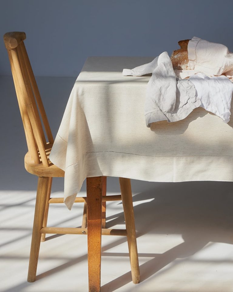 Μονόχρωμο Τραπεζομάντηλο με Αζούρ & Γαλλική Γωνία Amadora 12 ατόμων (150x300cm) Natural της Pennie - Image 1