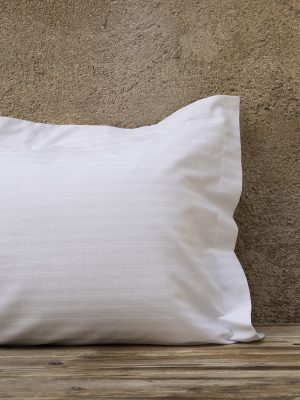Μαξιλαροθήκη 52x75 Oxford 3 πλευρές - 240 Κλωστές Σατέν ρίγα 1cm - 100% Βαμβάκι Πενιέ της Nima Hotelling 100% Satin Cotton, 1 cm striped, 240 T.C. Μαξιλαροθήκη 52x75 με oxford 3 πλευρών