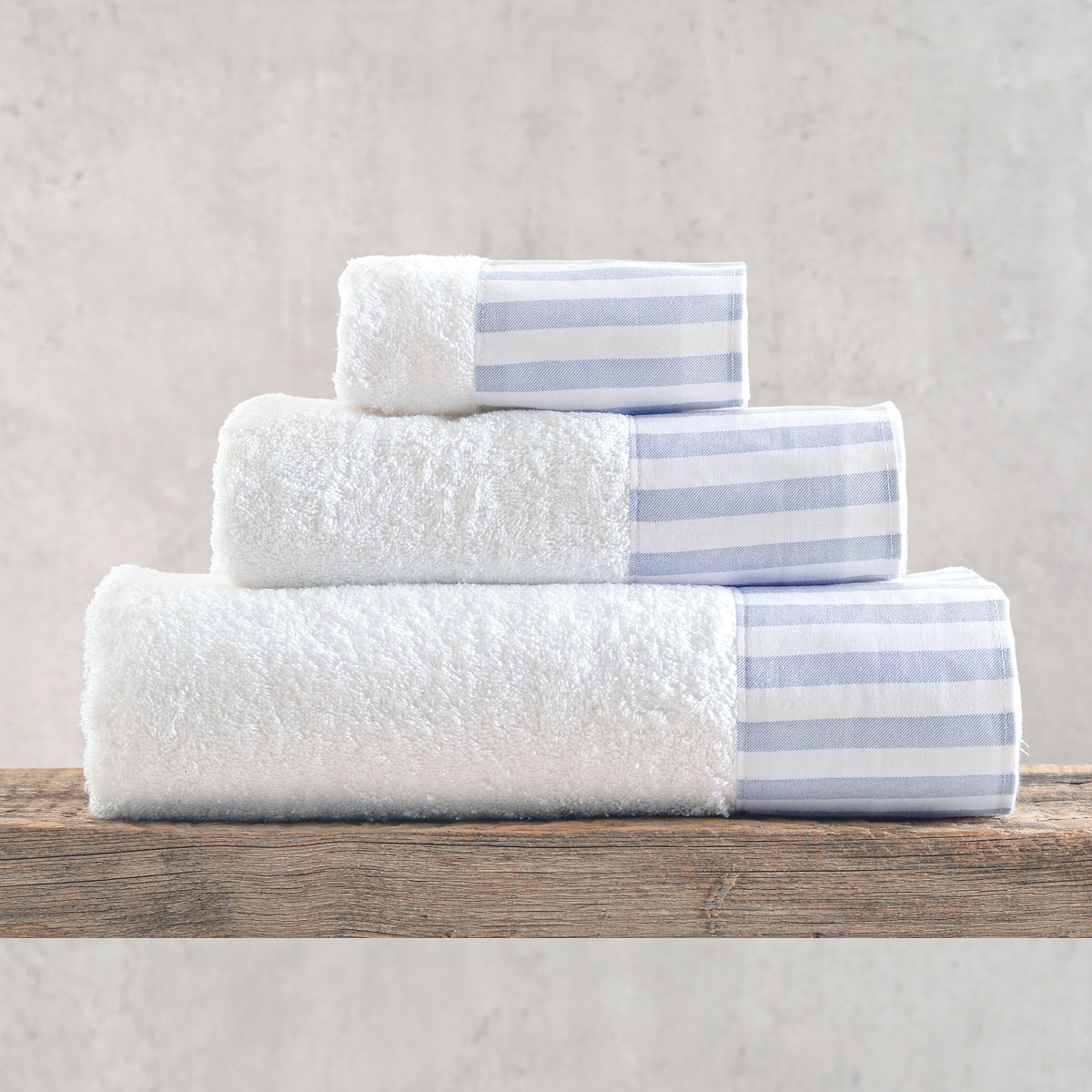 eloise_towel_set3-1.jpg ELOISE ΓΑΛΑΖΙΟ - ΣΕΤ ΠΕΤΣΕΤΕΣ 3ΤΕΜ. ΣΕΤ 3 ΤΕΜΑΧΙΩΝ (30X50, 50X90, 80X150) ΣΥΣΚΕΥΑΣΙΑ ΚΟΥΤΙΟΥ ΣΕΤ 3 ΤΕΜΑΧΙΩΝ (30X50, 50X90, 80X150) ΣΥΣΚΕΥΑΣΙΑ ΚΟΥΤΙΟΥ 100% ΒΑΜΒΑΚΙ Rythmos - Image 1