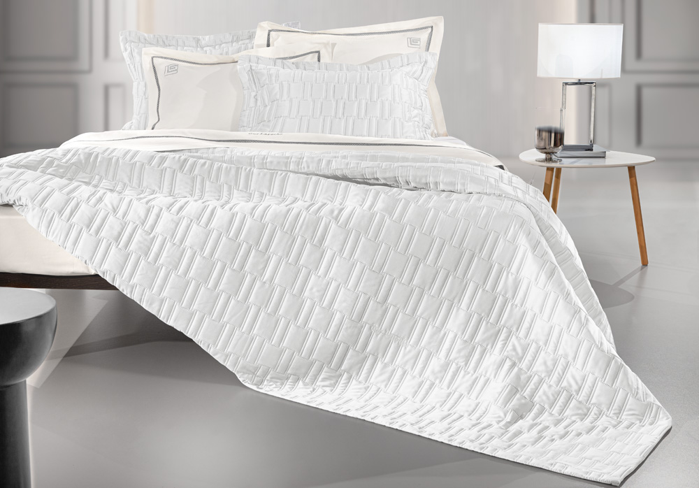 1114086125046.jpg Σετ 3τμχ Κουβερλί Brick White 250x240 της Guy Laroche (100% Microsatin) - Image 1