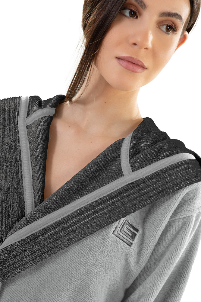 1131090212509.jpg Μπουρνούζι Monogram Smoke Medium της Guy Laroche (60% Cotton - 40% Polyester) - Image 1