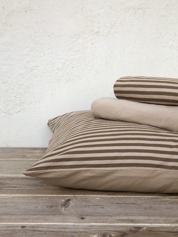Σετ Σεντόνια Υπέρδιπλα με Λάστιχο - Suave Brown της Nima Home 100% Jersey Cotton Υπέρδιπλα με λάστιχο (1 x 160x200+30 + 1 x 240x260 + 2 Μαξιλαροθήκες 52x72)