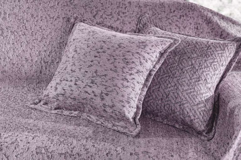 1116030223010.jpg Διακοσμητική Μαξιλαροθήκη Matis Purple 45x45 (Χωρίς Γέμιση) της Guy Laroche (37% cotton-21%polyester-42% acrylic) - Image 1
