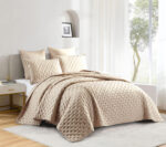 Gisele (Beige) Σετ Κουβερλί 100% tencel & καπιτονέ κέντημα 250x240 + Mαξ/θήκες 50x70/2τεμ Liolios Home - Image 3