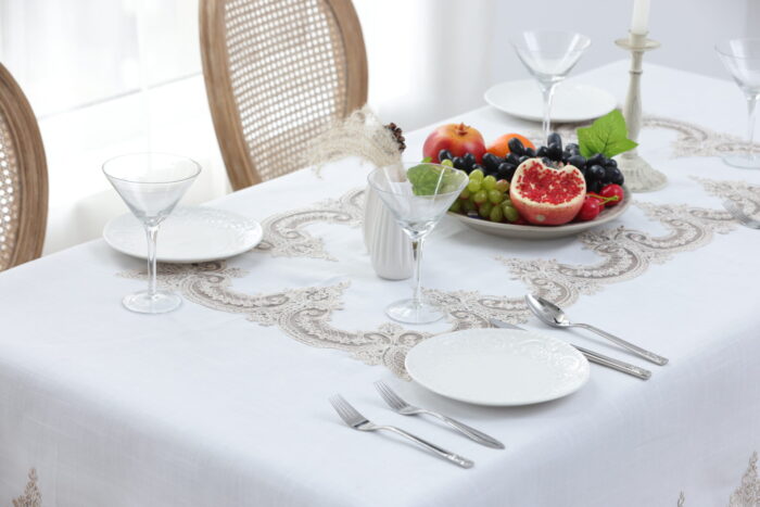 PLS-7B027 (Lt Coffee) Tablecloth Λινό κέντημα, με μεταξωτή δαντέλα, 60%linen, 40%pol. 160x260 Liolios Home - Image 3