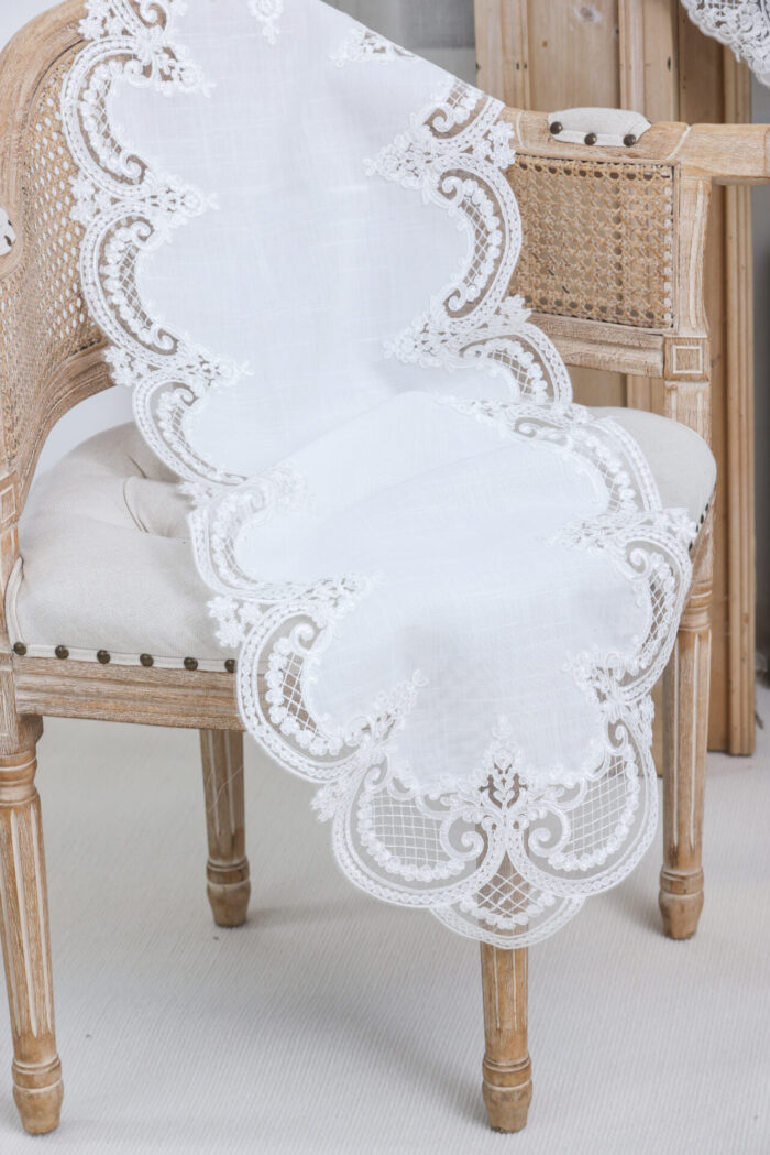 PLS-7B027 (White) Table linen Λινό κέντημα, με μεταξωτή δαντέλα, 60%linen, 40%pol. 128x128 Liolios Home - Image 2