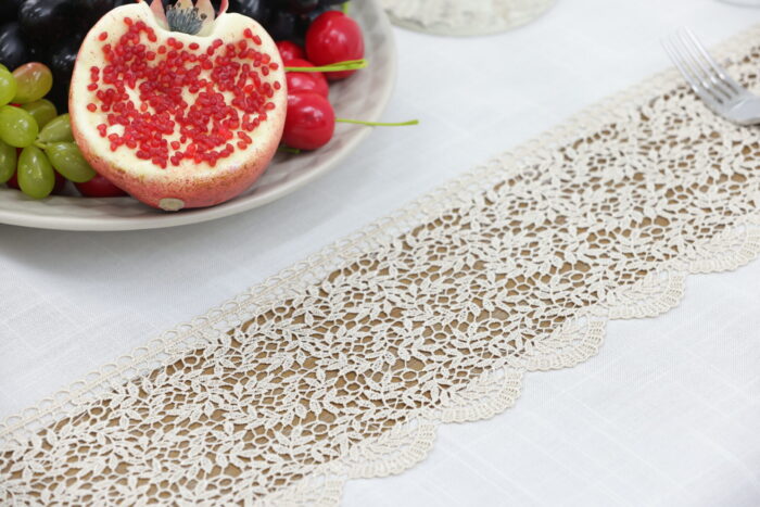 QZ1600053 (Cappuccino) Tablecloth Λινό κέντημα, με μεταξωτή δαντέλα, 60%linen, 40%pol. 160x260 Liolios Home - Image 5