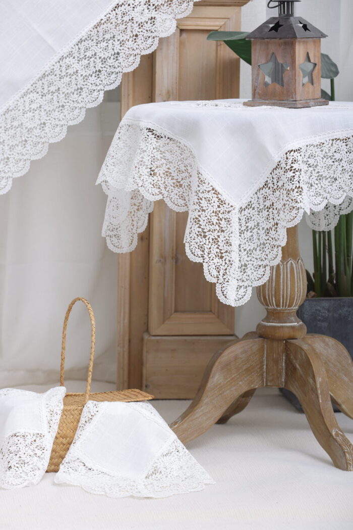 QZ1600053 (White) Table linen Λινό κέντημα, με μεταξωτή δαντέλα, 60%linen, 40%pol. 128x128 Liolios Home - Image 3