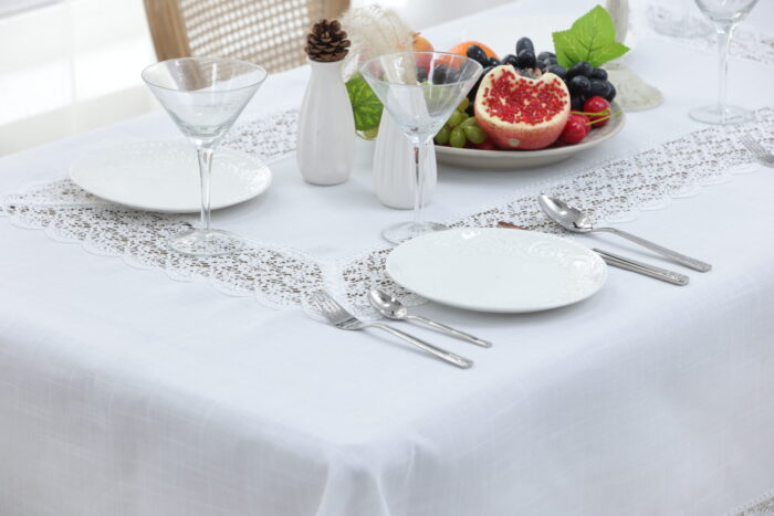 QZ1600053 (White) Tablecloth Λινό κέντημα, με μεταξωτή δαντέλα, 60%linen, 40%pol. 160x220 Liolios Home - Image 2