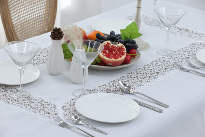 QZ1600053 (White) Tablecloth Λινό κέντημα, με μεταξωτή δαντέλα, 60%linen, 40%pol. 160x220 Liolios Home - Image 5