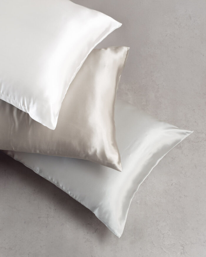 SILK SLEEP - ΛΕΥΚΗ ΜΕΤΑΞΩΤΗ ΜΑΞΙΛΑΡΟΘΗΚΗ ΜΑΞΙΛΑΡΟΘΗΚΗ (50Χ70) 100% ΜΕΤΑΞΙ 19MM Rythmos - Image 3