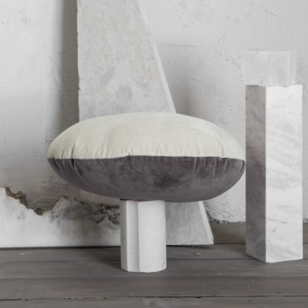 Διακοσμητικό Μαξιλάρι Φ.45 - Velvety Beige/Gray της Nima Home 100% Velour Cotton Στρογγυλό Μαξιλάρι 45 εκατοστών - Image 3