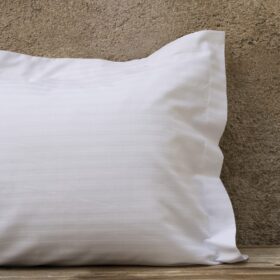 Μαξιλαροθήκη 52x75 Oxford 3 πλευρές - 240 Κλωστές Σατέν ρίγα 1cm - 100% Βαμβάκι Πενιέ της Nima Hotelling 100% Satin Cotton, 1 cm striped, 240 T.C. Μαξιλαροθήκη 52x75 με oxford 3 πλευρών - Image 2