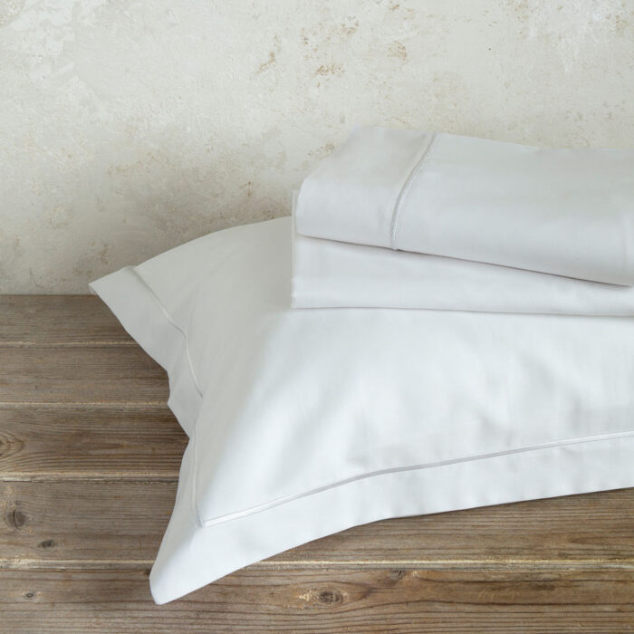 Σετ Σεντόνια Υπέρδιπλα Forever - White της Nima Home 100% Satin Cotton, 220 T.C. Υπέρδιπλα (2 x 240x270 + 2 Μαξιλαροθήκες Oxford 4 πλευρών 52x72+5) - Image 2