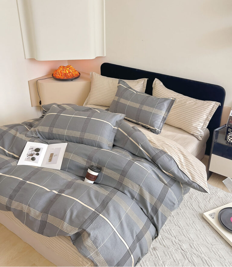Ashby_satin-1.jpg ASHBY - ΣΕΤ ΚΟΥΒΕΡΛΙ SPIRIT ΥΠΕΡΔΙΠΛΟ (220Χ240) ΒΑΜΒΑΚΟΣΑΤΕΝ Rythmos - Image 1