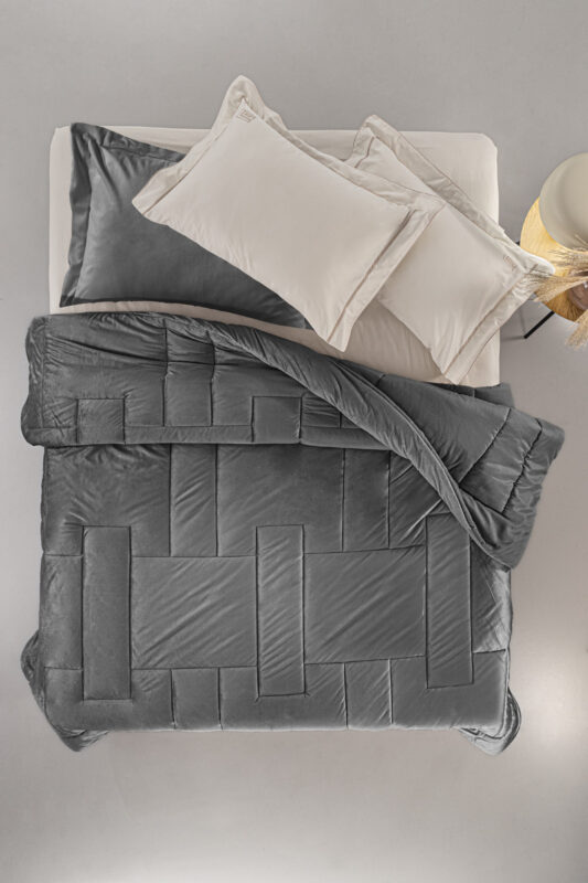 Πάπλωμα Scarlett Carbon 220x240 της Guy Laroche (Polyester 100%)