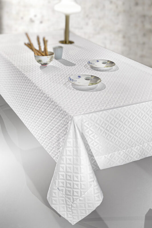 Τραπεζομάντηλο Horizon White 160x220 της Guy Laroche (Polyester 100%)
