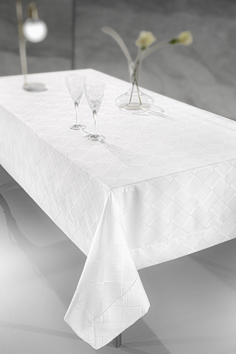 1119086225015.jpg Τραπεζομάντηλο Attitude White 160x320 της Guy Laroche (Polyester 100%) - Image 1