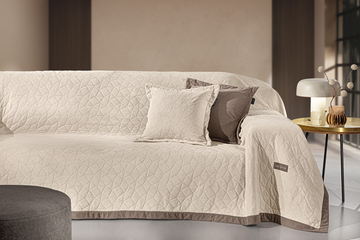 1133086225006.jpg Αντιολισθητικό Ριχτάρι Avalon Cream 170x250 + Μαξιλαροθήκη 42X42+3 της Guy Laroche (Polyester 100%) - Image 1