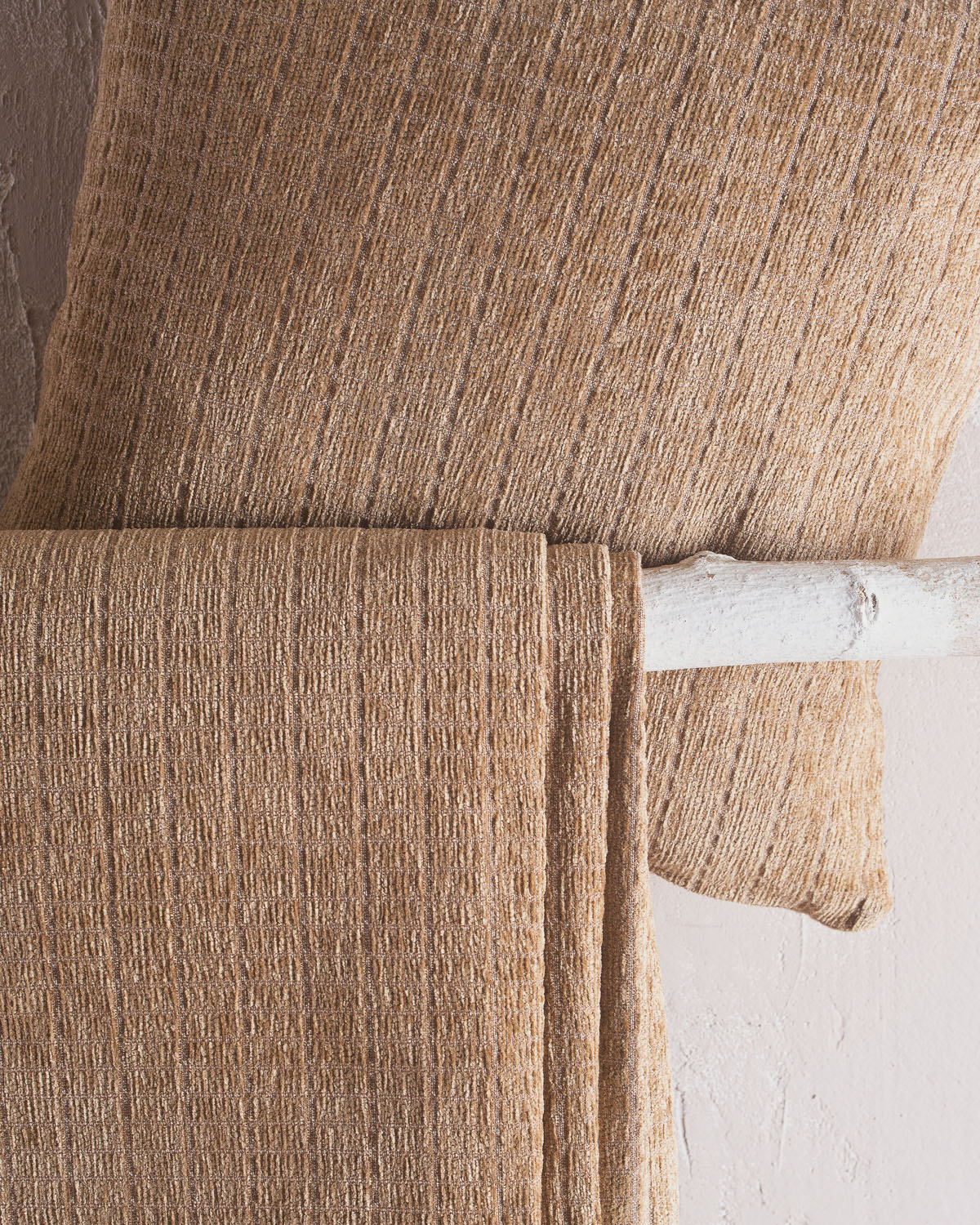 corvet_sofa_brown3-4.jpg CORVET - ΡΙΧΤΑΡΙ 180X160 ΚΑΦΕ 180X160 55% CHENILLE ACRYLIC - 25% ΒΑΜΒΑΚΙ - 20% POL. Rythmos - Image 1