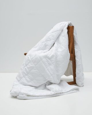 Microsilk Καπιτονέ Μονόχρωμο Κουβερλί Gentle Υπέρδιπλη (220x240cm) Άσπρο της Pennie