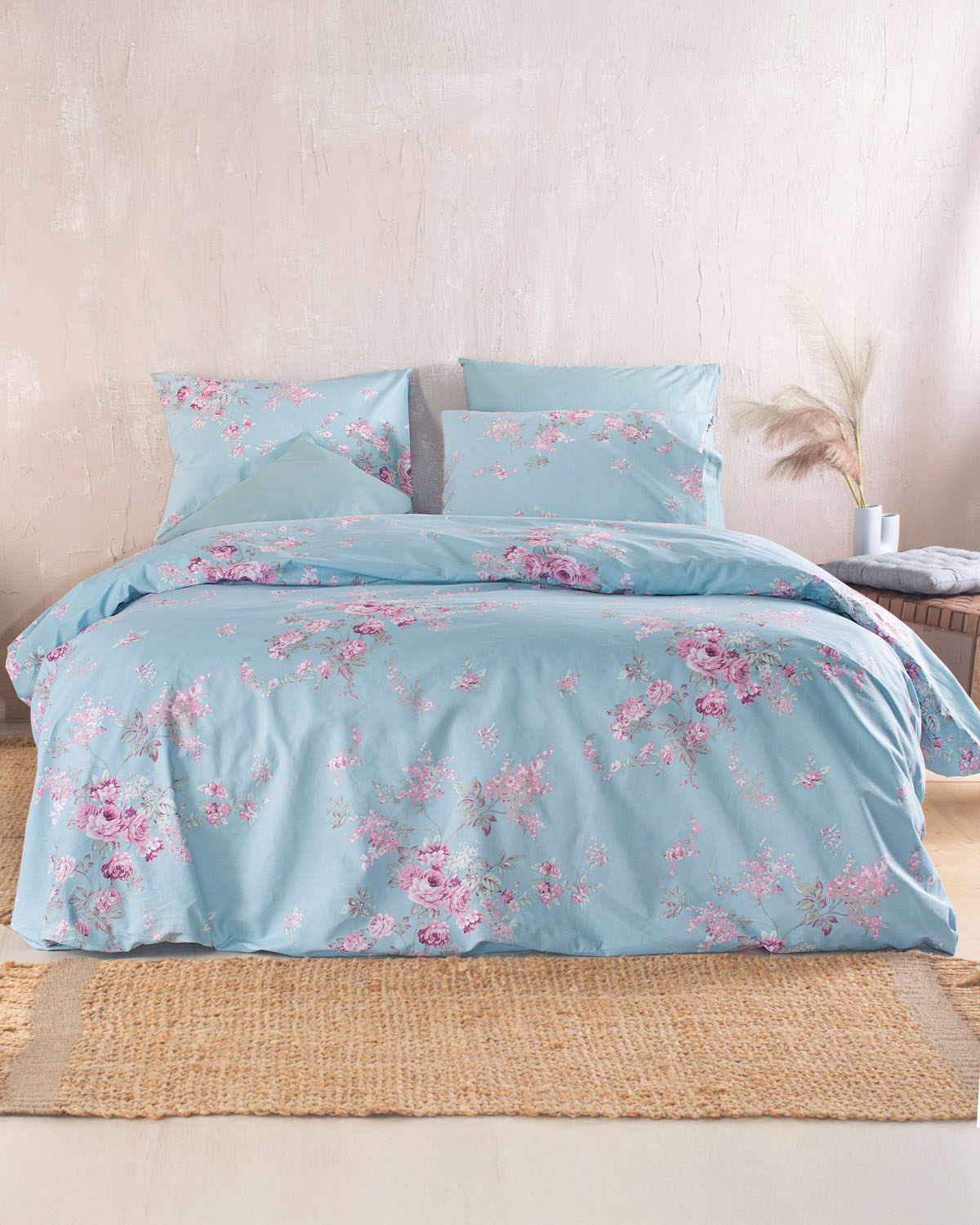 springtime_blue_bed1.jpg SPRINGTIME ΜΠΛΕ - ΣΕΤ ΣΕΝΤΟΝΙΑ NOVA ΗΜΙΔΙΠΛΟ ΜΕ ΛΑΣΤΙΧΟ (160X260, 105X205+25) ΗΜΙΔΙΠΛΟ ΜΕ ΛΑΣΤΙΧΟ (160X260, 105X205+25) 100% ΒΑΜΒΑΚΙ Rythmos - Image 1