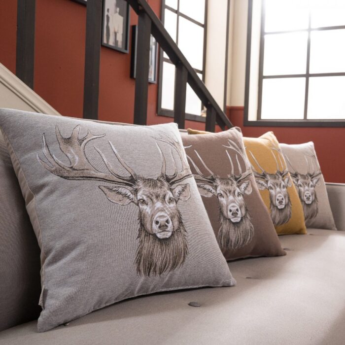 Μαξιλαροθήκη Reindeer 08 - 37 x 48 cm με γέμιση της TEORAN - Image 3