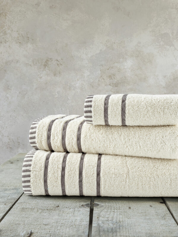 Σετ Πετσέτες (30x50 + 50x90 + 70x140) - Fellow Beige της Nima Home 100% Cotton, 480 gsm Σετ (1 x 30x50 + 1 x 50x90 + 1 x 70x140)