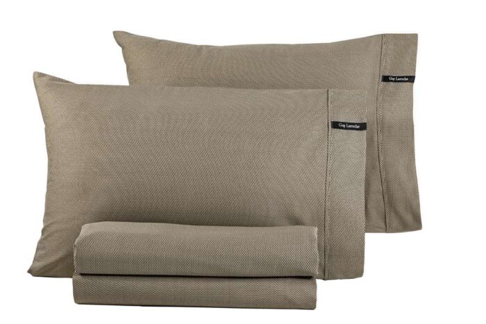 Ζεύγος Μαξιλαροθήκες Minimal Wenge της Guy Laroche (Cotton Satin 100%) - Image 1