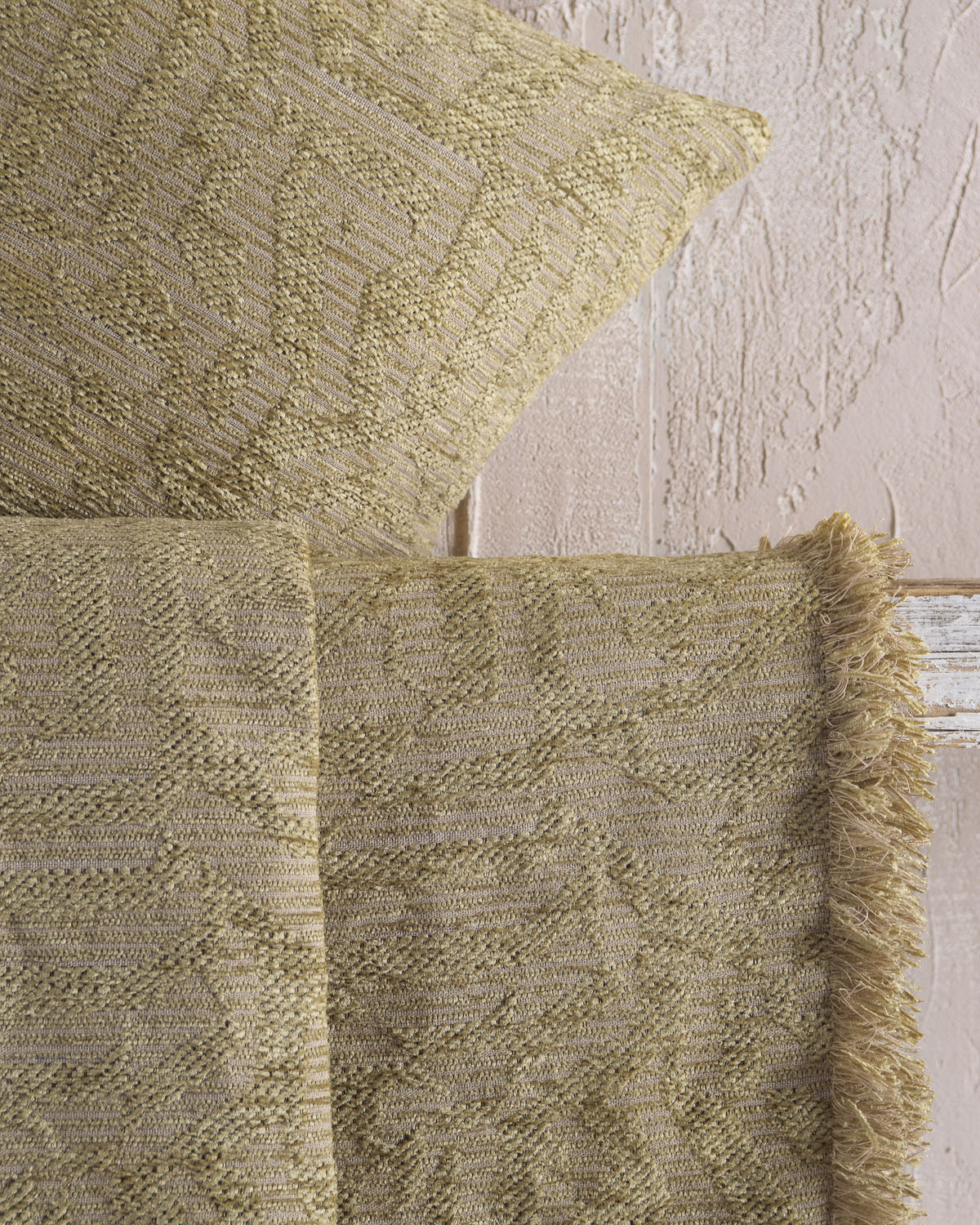 melie_ladi_11-2.jpg MELIE - ΡΙΧΤΑΡΙ 180X160 ΧΡΥΣΟ ΛΑΔΙ 180X160 50% Chenille acrylic - 25% βαμβάκι - 25% Pol Rythmos - Image 1