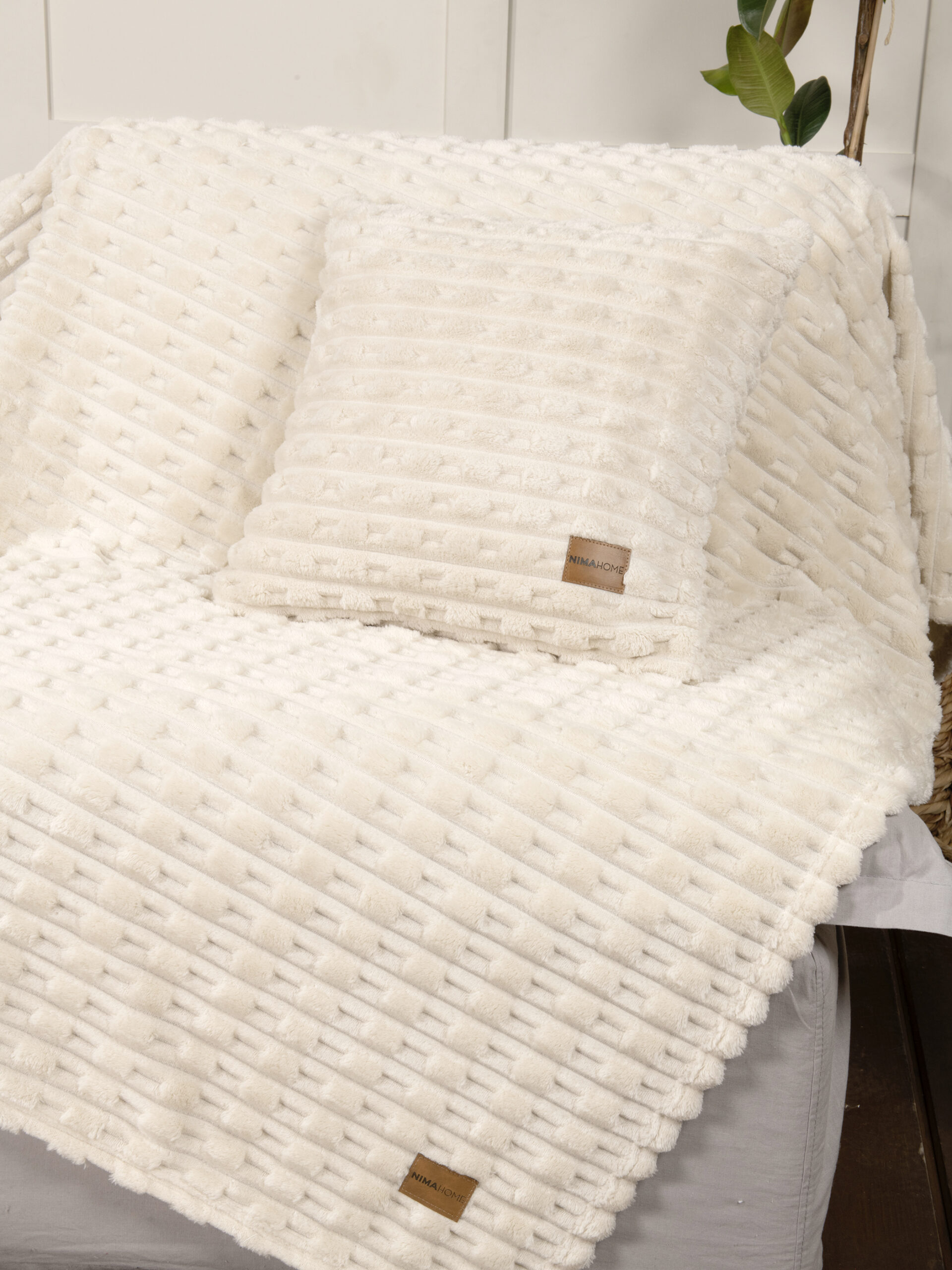 5206482184640.jpg Διακοσμητική Μαξιλαροθήκη 45x45 - Savara Light Beige της Nima Home 100% Polyester Μαξιλαροθήκη 45x45 - Image 1
