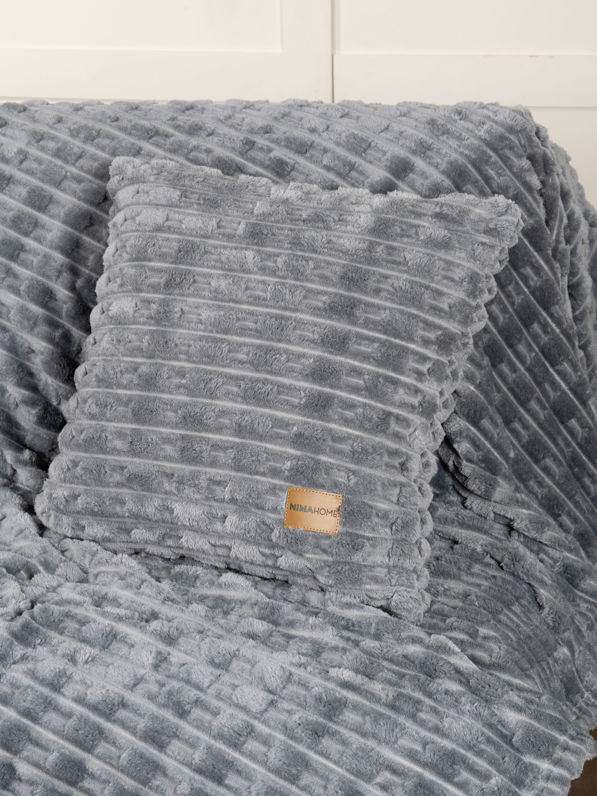 5206482184657.jpg Διακοσμητική Μαξιλαροθήκη 45x45 - Savara Dark Gray της Nima Home 100% Polyester Μαξιλαροθήκη 45x45 - Image 1