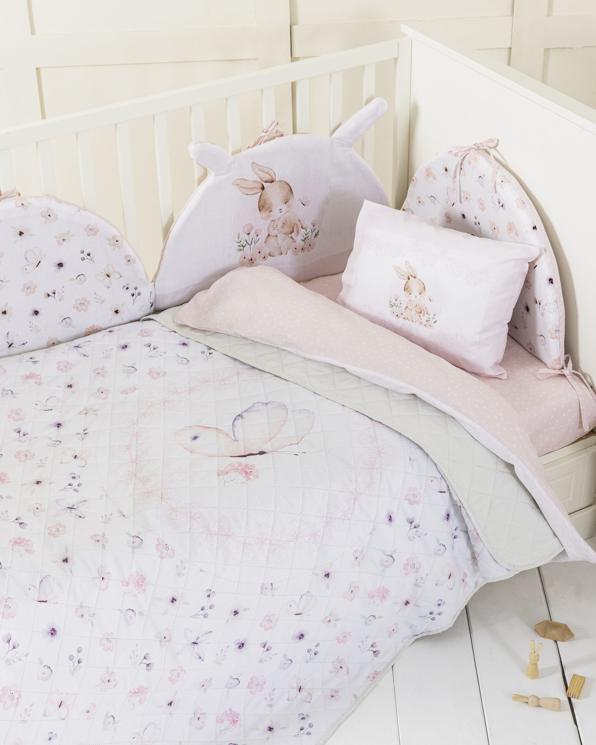 5206482185616-10.jpg Κουβερλί Κούνιας 120x170 - Loulou της Nima Bebe 100% Microfiber Κούνιας 120x170 - Image 1