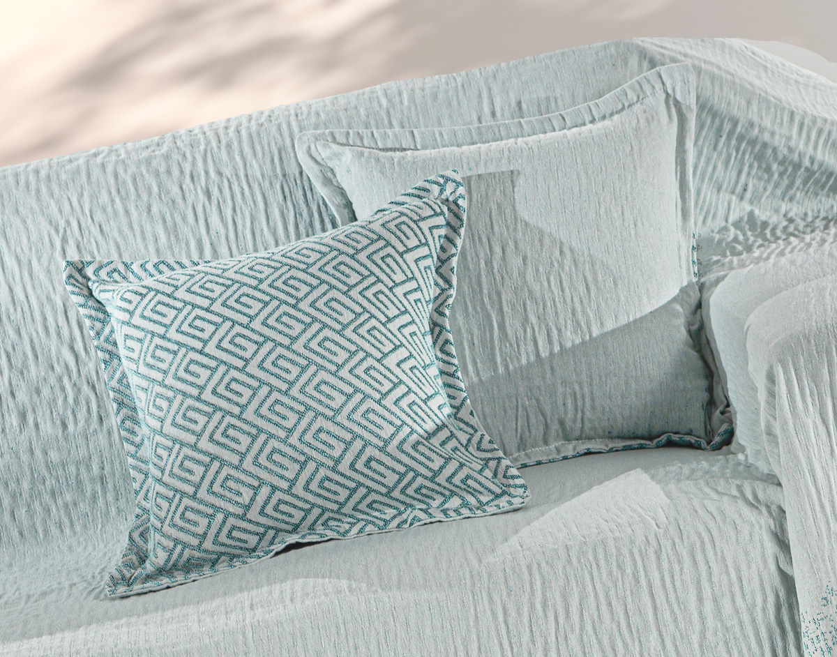 1116030126006.jpg Διακοσμητική Μαξιλαροθήκη Moreno Aqua (Χωρίς Γέμιση) της Guy Laroche (Cotton 80% - Polyester 20%) - Image 1